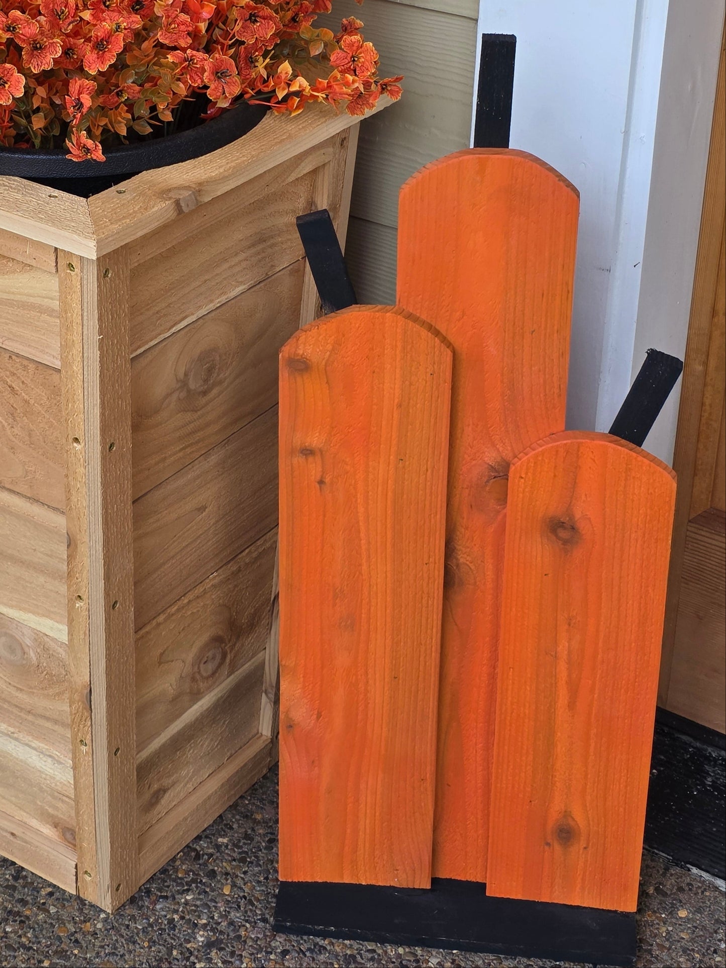 Rustic Pumpkins - Porch Sitter