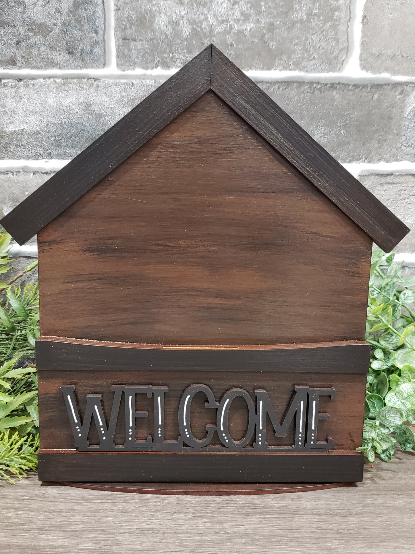 Interchangeable House Base: Words